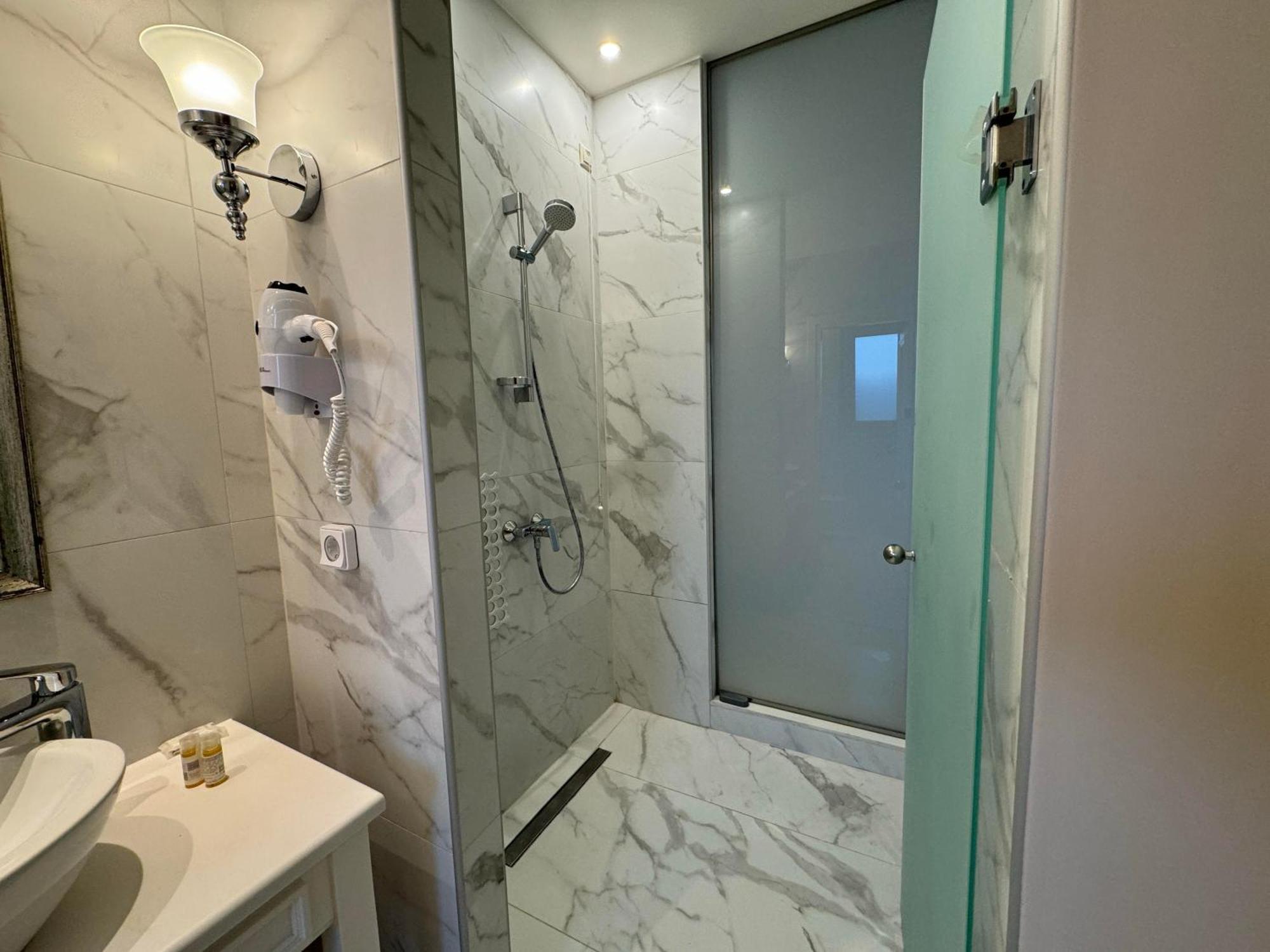 Iris Premium Aparthotel Nydri  Ngoại thất bức ảnh